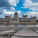 Hotel Novotel Danube 4*