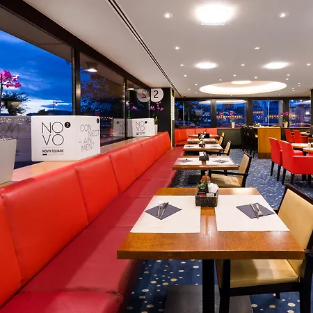 Hotel Novotel Danube