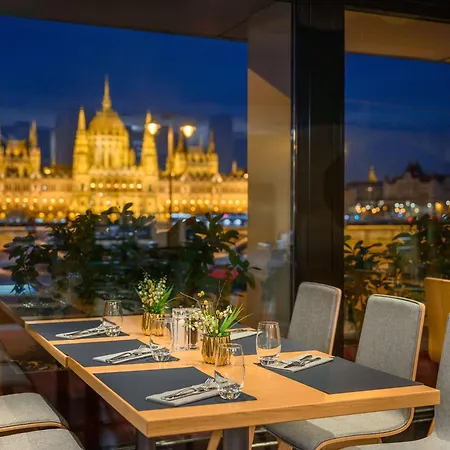 Novotel Danube Hotel 4*
