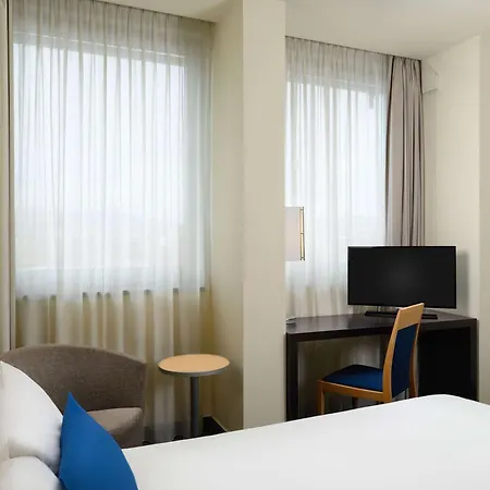 Hotel Novotel Danube