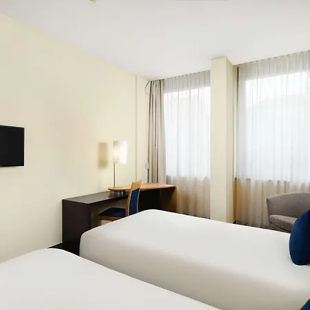 Novotel Danube 4*