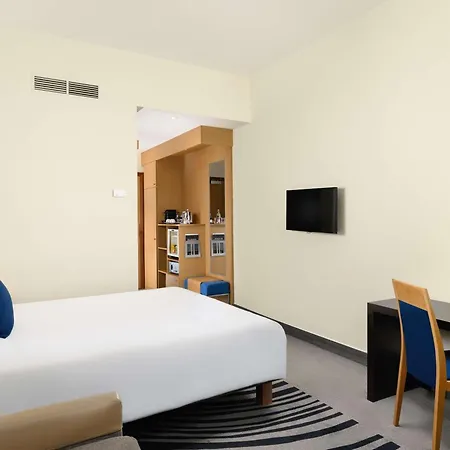 Novotel Danube 4*