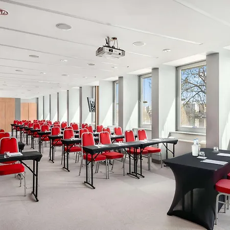 Hotel Novotel Danube 4*