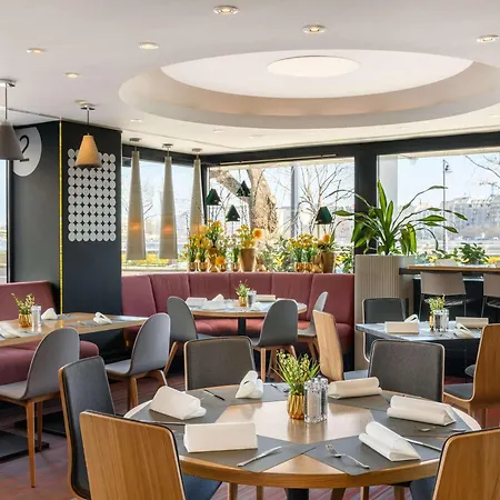 Novotel Danube Hotel 4*