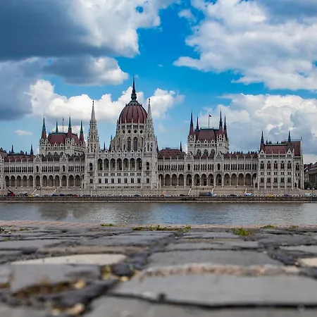 Novotel Danube Hotel