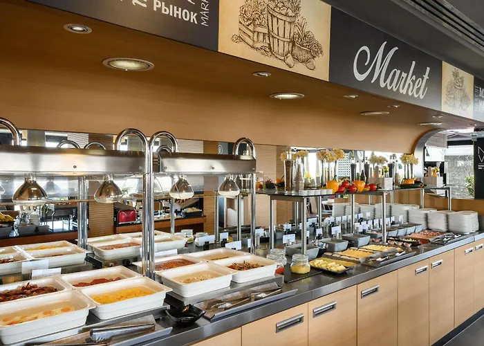 Novotel Danube מלון 4*