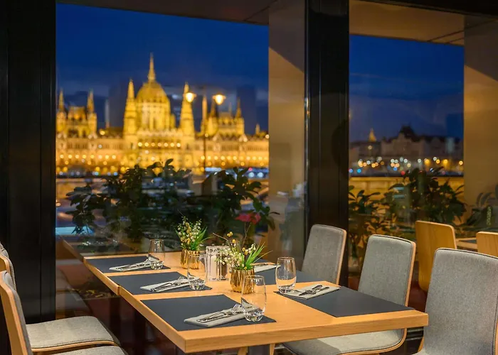 Novotel Danube 4*