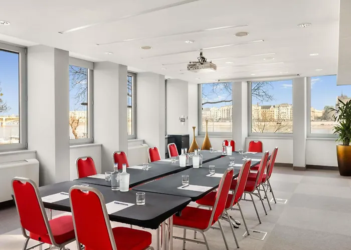 Novotel Danube Hotel 4*