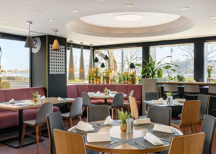 Hotel Novotel Danube