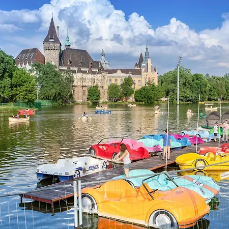Novotel Danube Hotel 4*