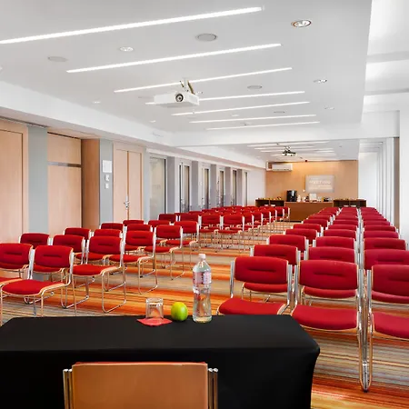 Hotel Novotel Danube