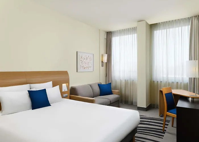 Novotel Danube 4*