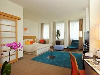 Novotel Danube Hotel 4*