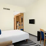 Novotel Danube 4*