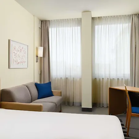 Novotel Danube Hotel 4*